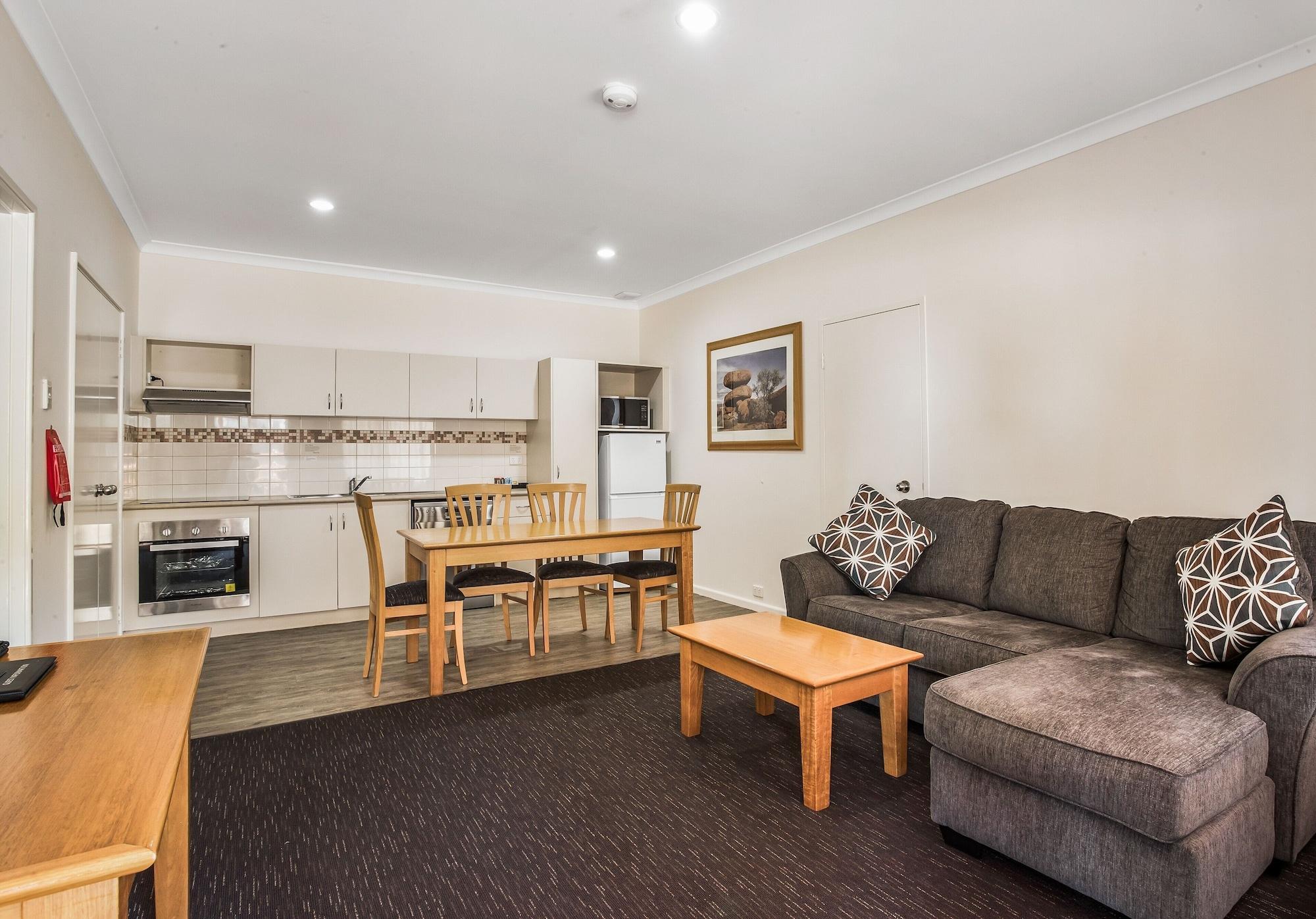 Karratha Central Apartments Bagian luar foto