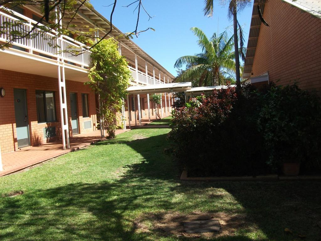 Karratha Central Apartments Bagian luar foto