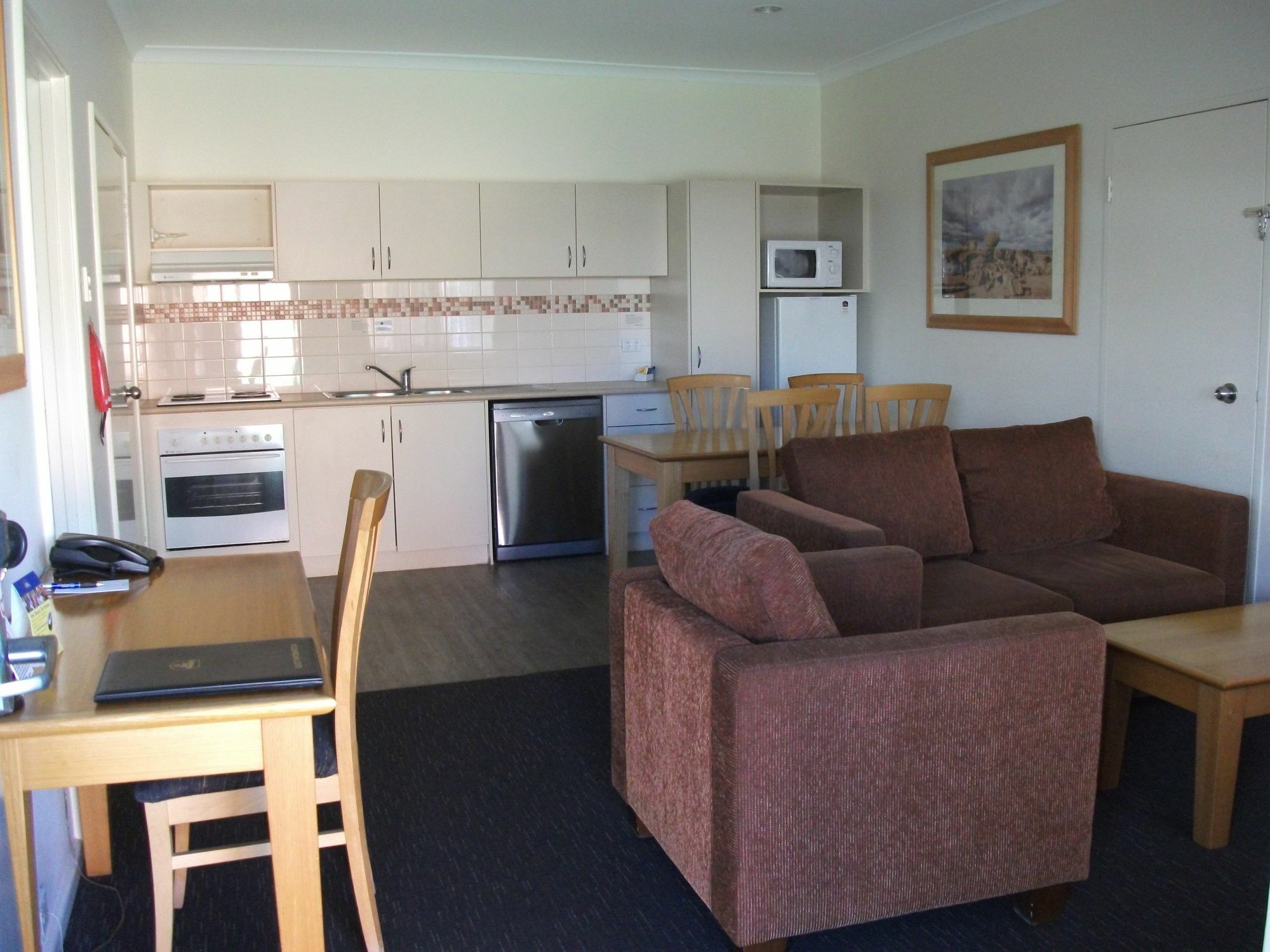 Karratha Central Apartments Bagian luar foto