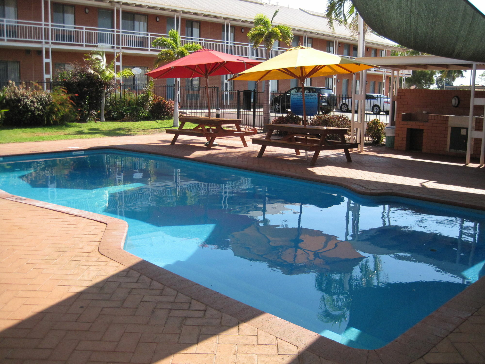 Karratha Central Apartments Bagian luar foto